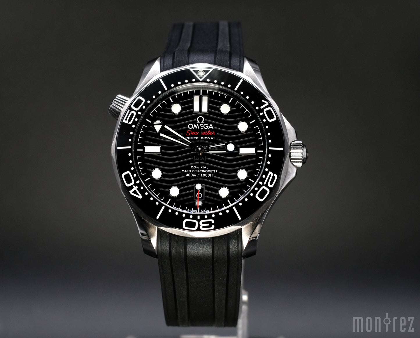 [Pre-Owned Watch] Omega Seamaster Diver 300m Co-Axial Master Chronometer 42mm 210.32.42.20.01.001
